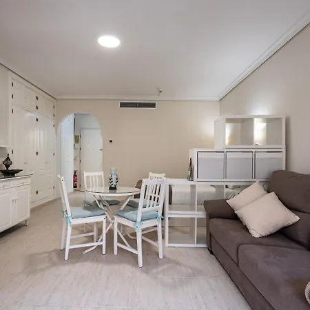 아파트 Pyr Estudio Con Parking Y Piscina Todo El Ano By Sur 푸엔히롤라