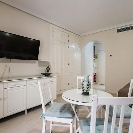 아파트 Pyr Estudio Con Parking Y Piscina Todo El Ano By Sur