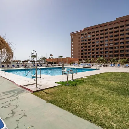 Pyr Estudio Con Parking Y Piscina Todo El Ano By Sur * فوينخيرولا
