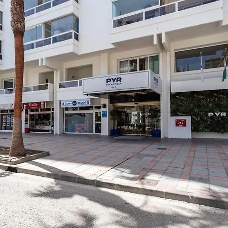 Pyr Estudio Con Parking Y Piscina Todo El Ano By Sur 푸엔히롤라